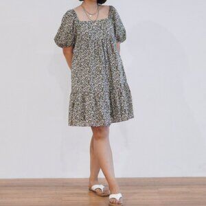 Uniqlo Floral Puff Sleeve Dress